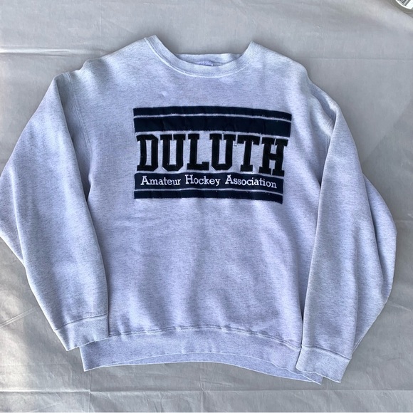 Vintage UMD University Minnesota Duluth Hockey Crewneck Sweatshirt Fruit of Loom - Picture 1 of 6